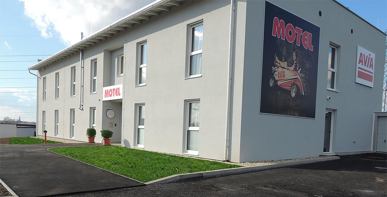 Avia Motel Bisamberg Korneuburg Exteriör bild